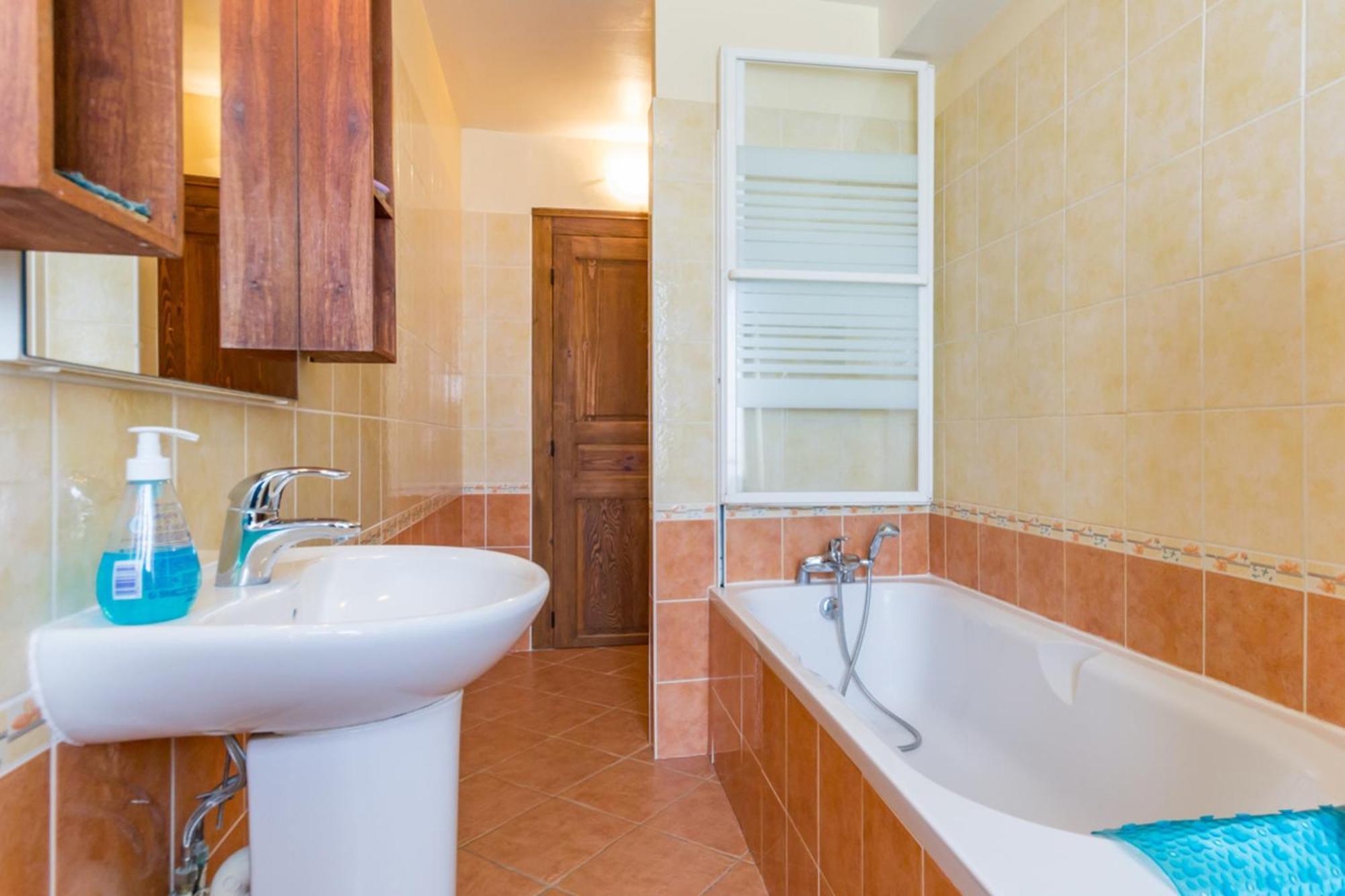Maison Chaleureuse A Eringes Avec Jardin Et Parking Inclus Exteriér fotografie